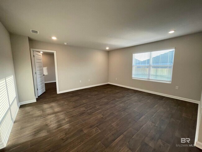 Photo - 20651 Mercury Dr