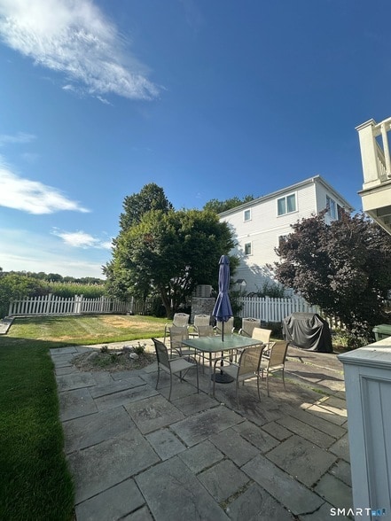 Photo - 664 Fairfield Beach Rd