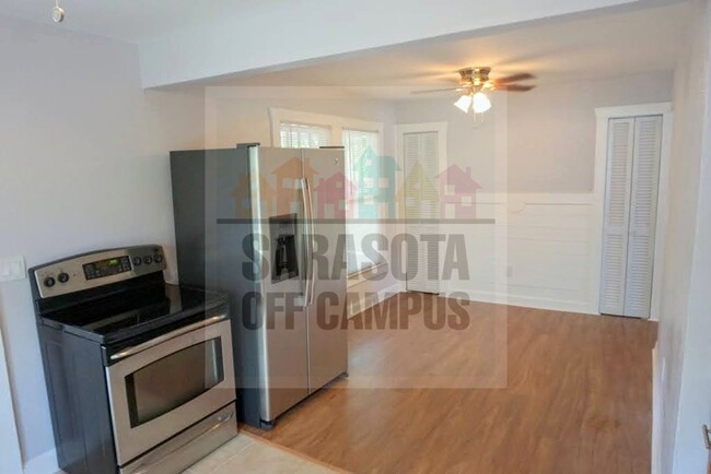 Photo - 3600 Bradenton Rd Unit 3600  B Full Home - 3600  B Full Home