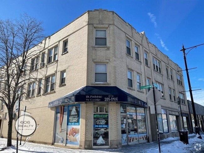 Building Photo - 3152 N Linder Ave Rental