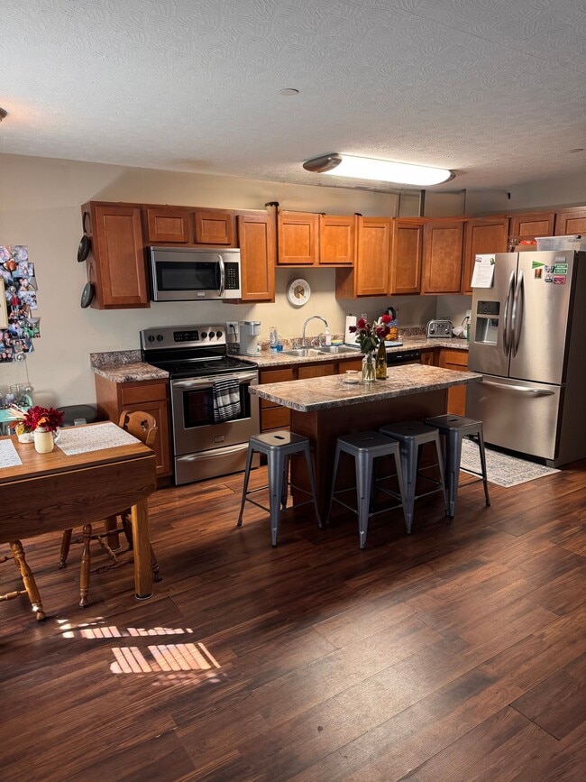 Photo - 2 bed / 2.5bath - Luxury Apartment on Marshall Campus Unidad 7