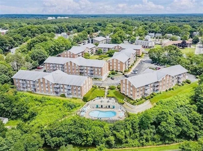 Building Photo - 41 Bullocks Point Ave