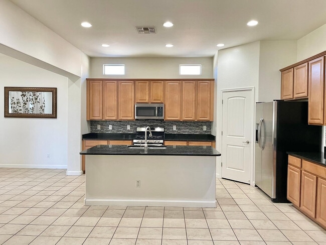 Photo - 638 E Charlevoix Ave