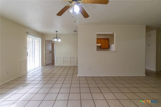 Photo - 1203 Fox Creek Dr