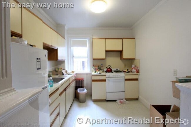 Building Photo - 21 Wendell St Rental