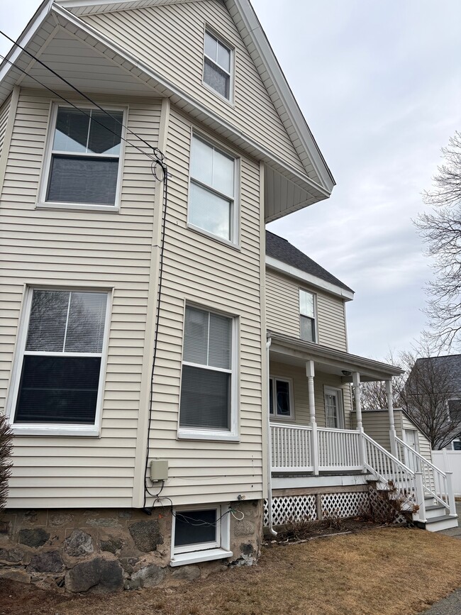 18 Mark Lee Rd Unit First Floor
