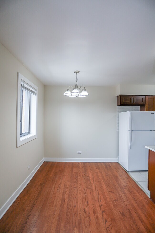 Photo - 5851 N Winthrop Ave Unidad #304