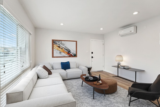 Photo - 1358 W. 36th St.