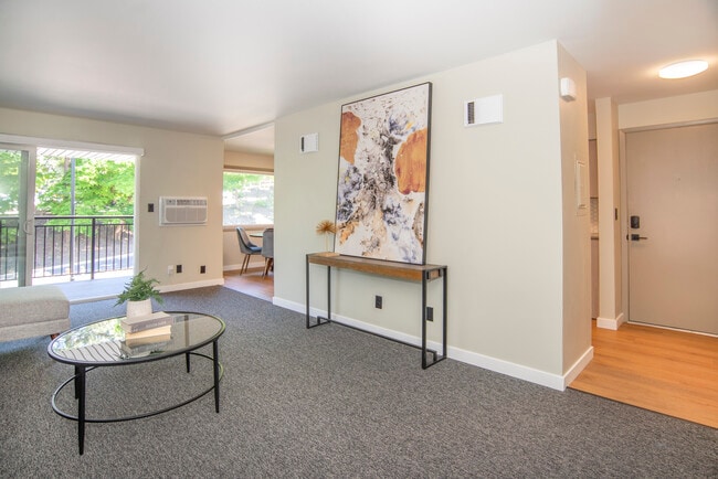 Greenview Manor Apartments - Greenview Manor Apartments