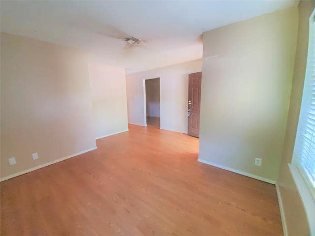 Photo - 1002 Mulkey Ln