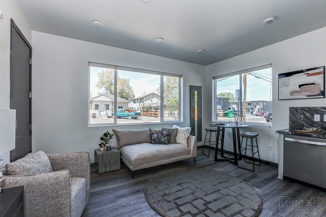 Photo - 320 Grand Canyon