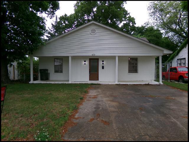 Building Photo - 606 E 21st St