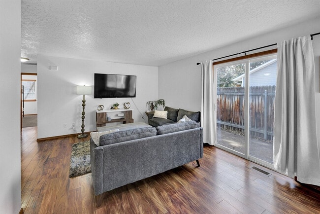 Photo - 1005 W Targee St Unit SI ID1547106P