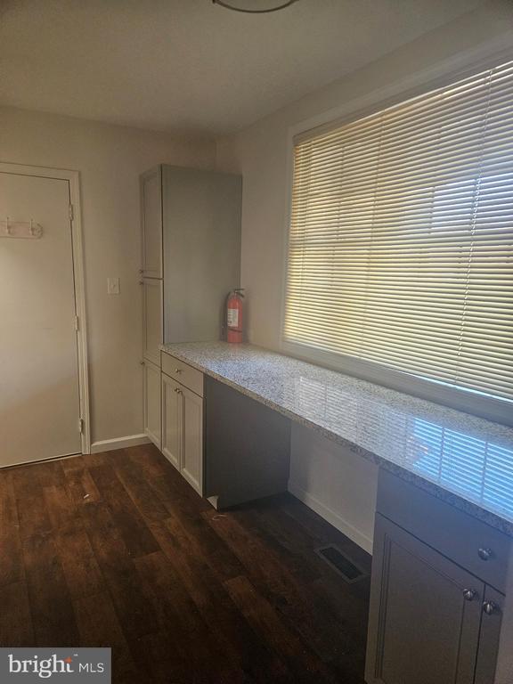 Photo - 715 Cooper Landing Rd