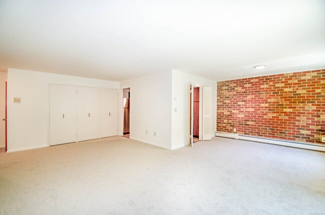 Photo - 3900 Park Ave