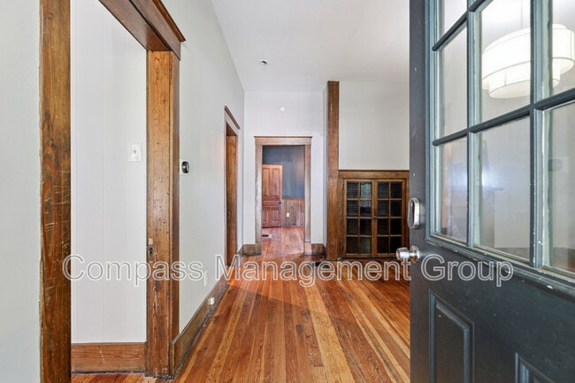 Photo - 424 E Burwell Ave
