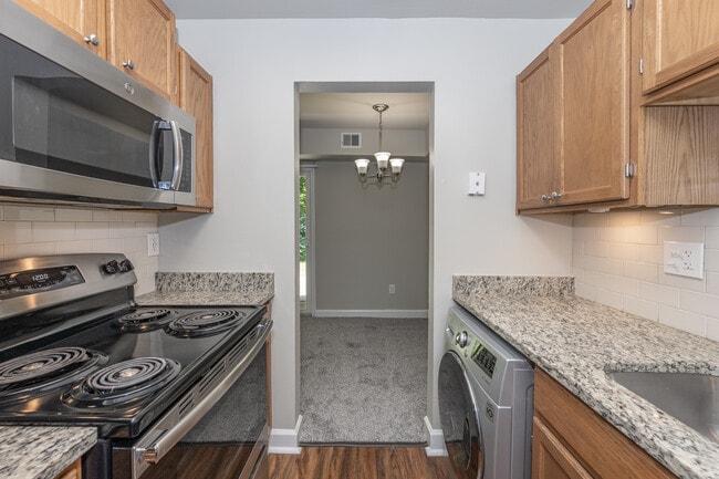 Photo - Village of Coldstream