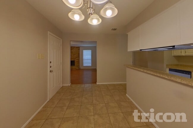 Photo - 1226 Meadow Creek Dr