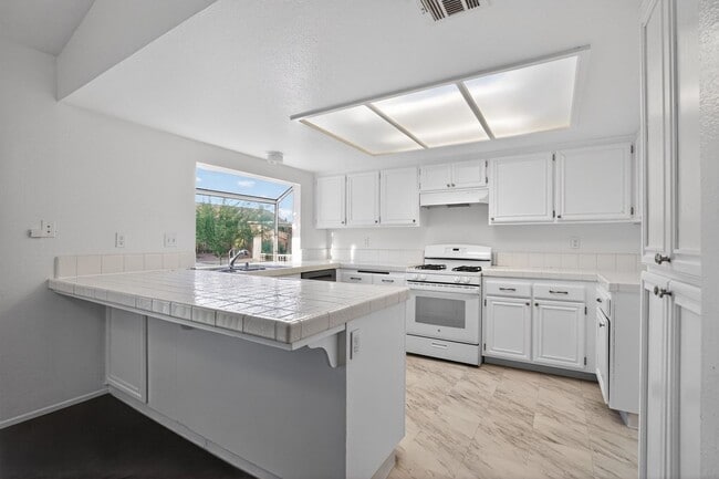Photo - 705 Desert Calico Dr