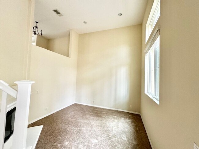 Photo - Three Story Condo for Rent Near Old Town T...
