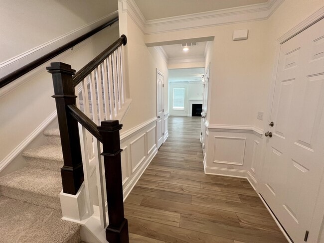 Photo - 324 Highview Dr