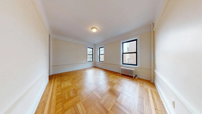 Photo - 656 W 204th St Unidad 34