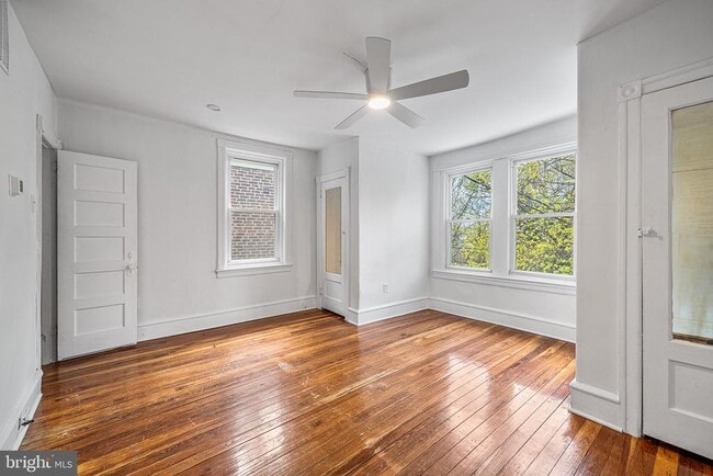 Photo - 5930 Ridge Ave