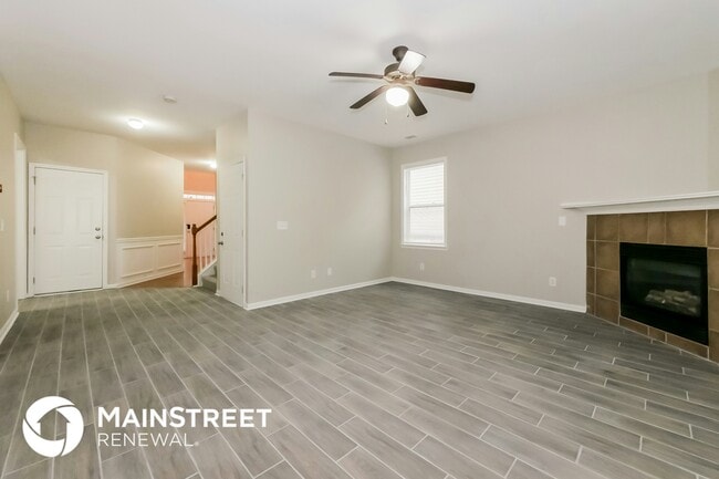 Photo - 8946 CRESTVIEW Cir