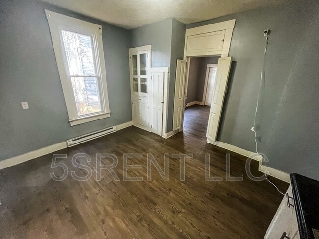 Photo - 406 Gray Ave