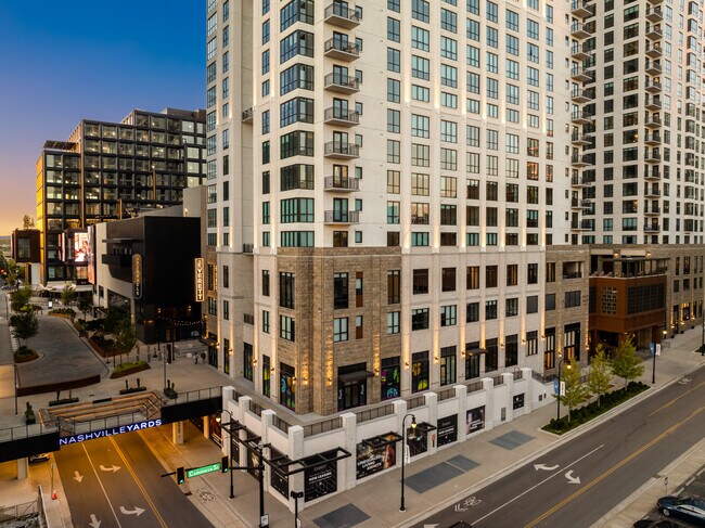 Photo - The Everett-Nashville Yards