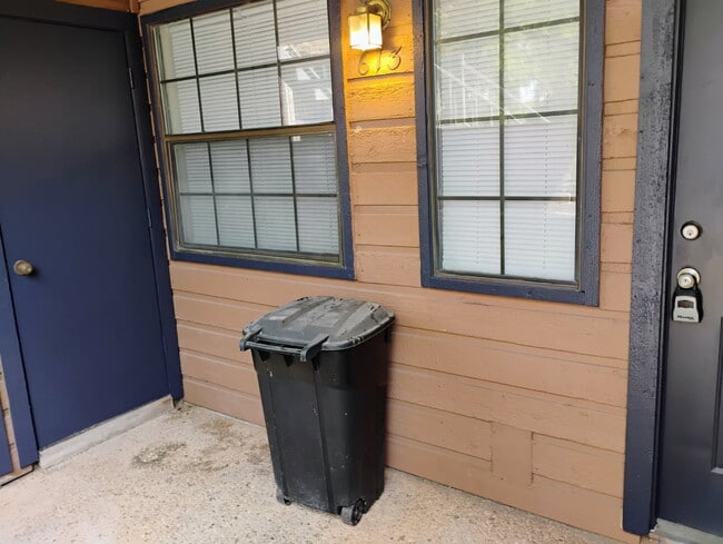 Photo - 4803 Hamilton Wolfe Rd Unit 613