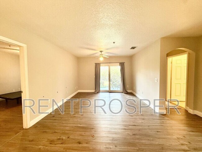 Photo - 6530 Swissco Dr Unidad 1114