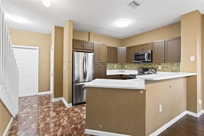 Photo - 8820 S Isles Cir