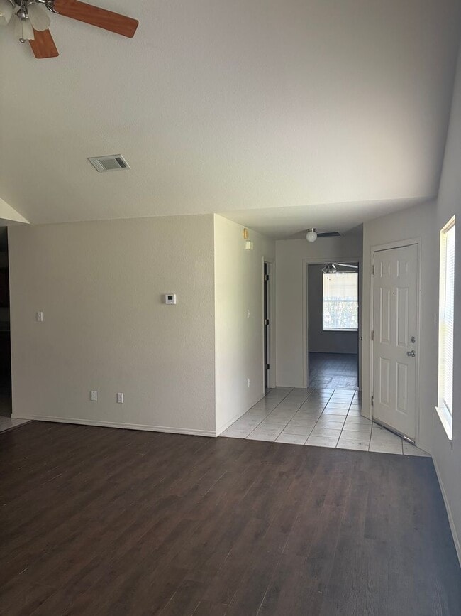 Photo - 1115 GRINNELL Cir Unit 1115 GRINNELL CIRCLE-B