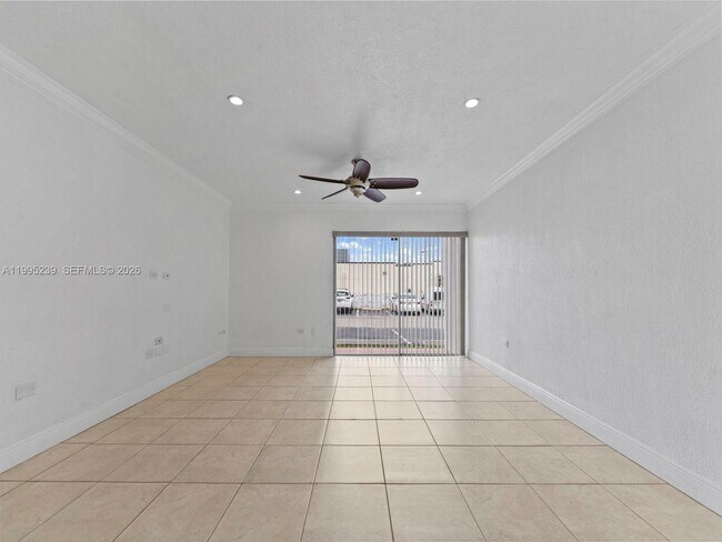 Photo - 7220 SW 94th Pl Unidad G3