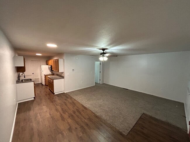 Photo - 721 N Vinita Ave