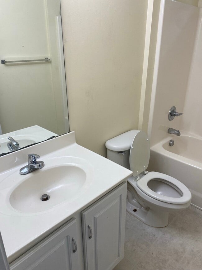 Photo - 300 Southmen Ln