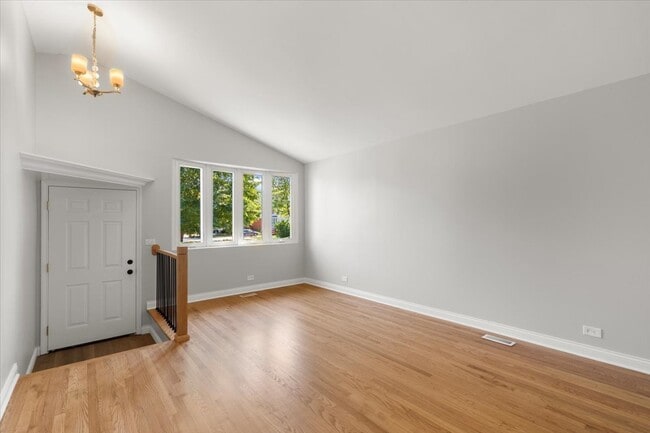 Photo - 1702 N Drury Ln