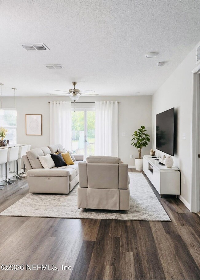 Photo - 14416 Gossett St