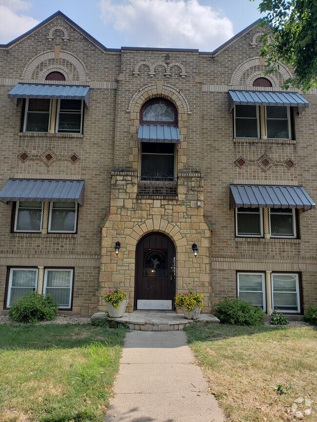 Building Photo - Nicollet Ave. Condo for rent