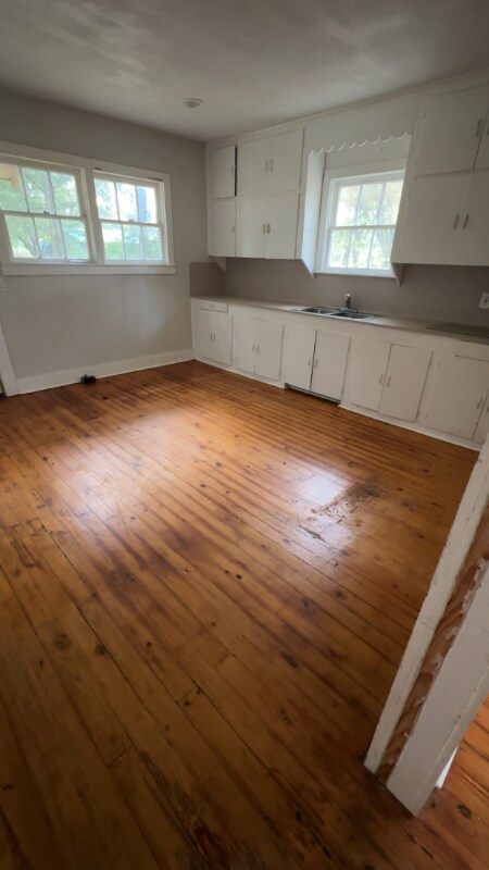 Photo - 664 Black Walnut Rd