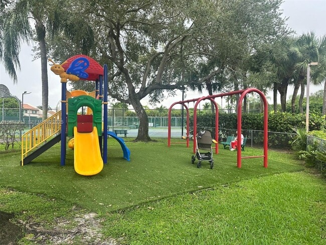 Photo - 8563 SW 115th Ct