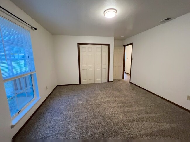Photo - 108 Raymond Buckner Dr