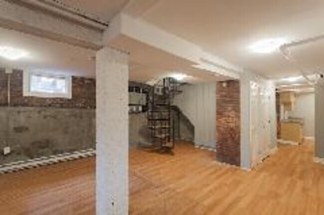 Photo - Somerville 5 bed 3 bath - 9/1