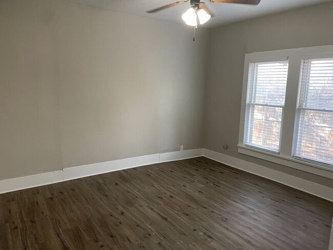 Photo - Updated 3 bedroom 2 bath EASY walk to campus!