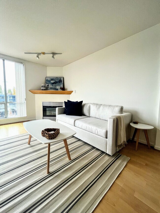 Photo - 1979 Yew St Unité SI ID1255891P