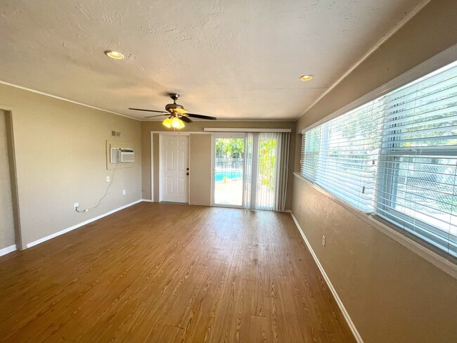 Photo - 1003 Patterson Dr Apartamentos Unidad # A