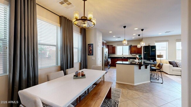 Photo - 3272 E Meadowview Dr
