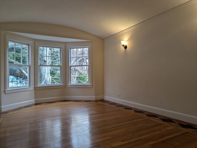 Photo - 126_2ndAve Unidad 05