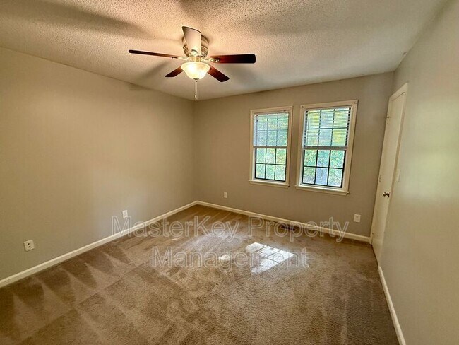 Photo - 2811 Ferret Ct